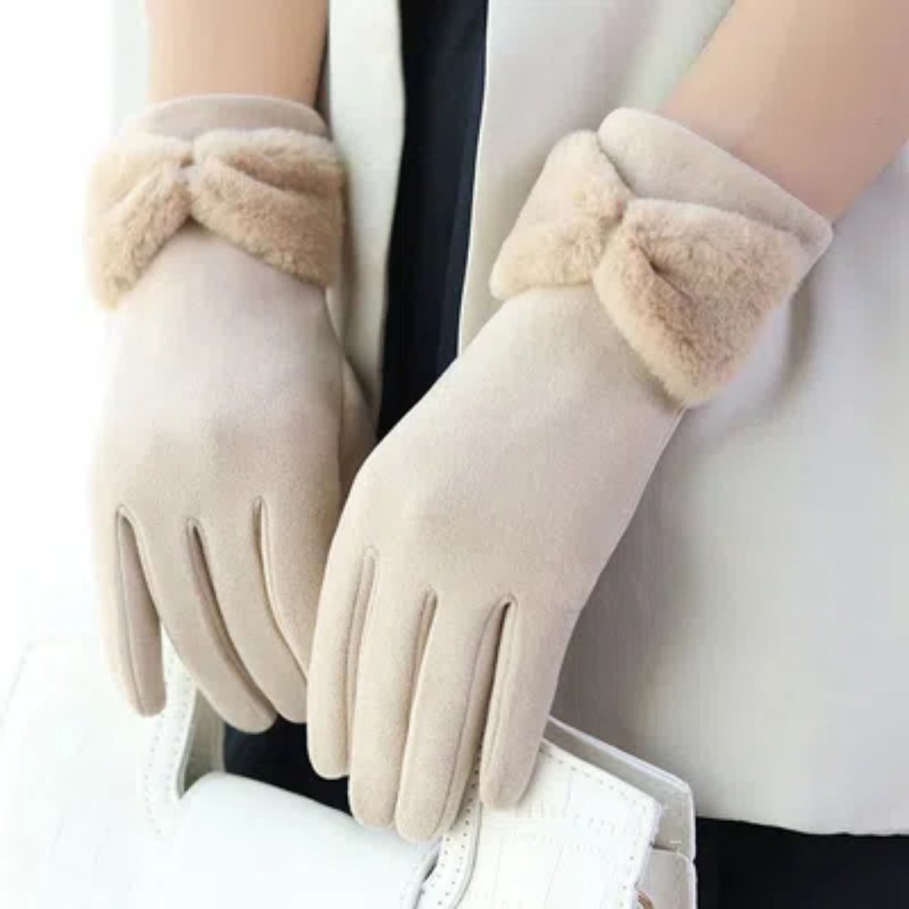 Gorgeous bow faux fur gloves